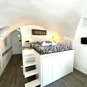 suite Cavour 26 ☆☆☆☆☆ Pieno Centro Sanremo